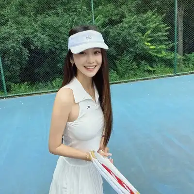 曹娜